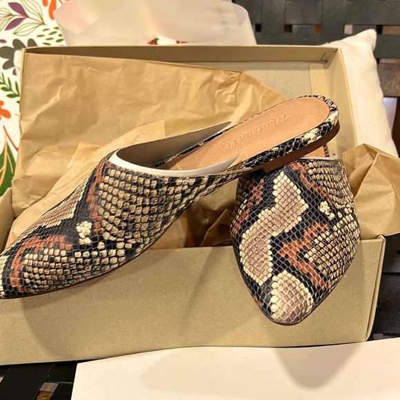 Madewell Shoes - NIB MADEWELL REMI SLIDE SNAKESKIN LEATHER CLASSIC RESORT SUMMER WORKWEAR SZ 7.5